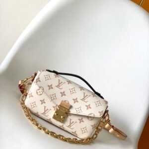 Louis Vuitton  M46914 white Pochette handbag